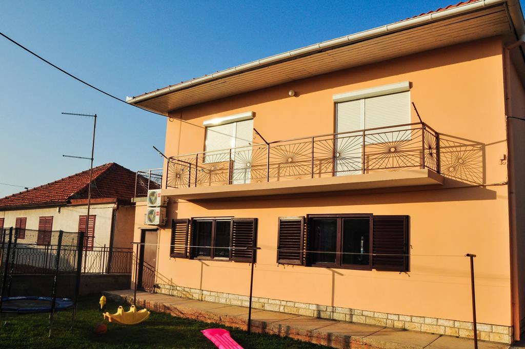 Apartment Rezo Ζαντάρ Εξωτερικό φωτογραφία